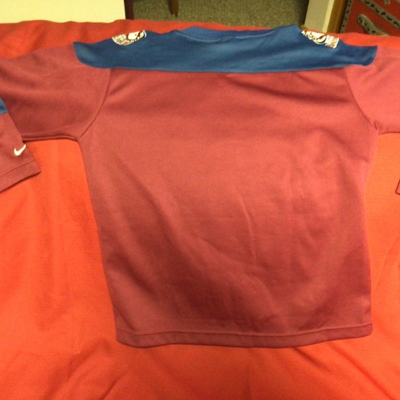 COLORADO Avalanche boys jersey - Picture 4 of 4